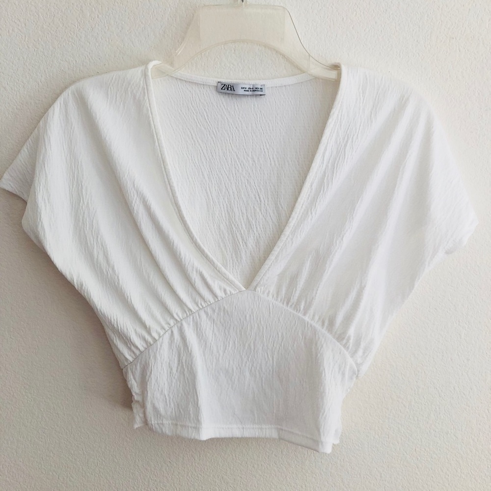Cute white top!
